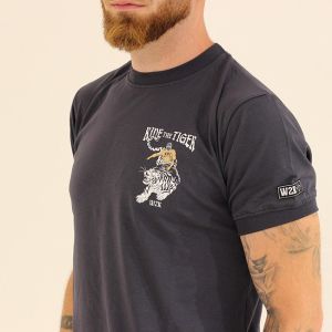 T-shirt - Ride the Tiger