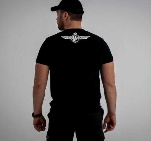 Тениска - Орлите умират  в полет